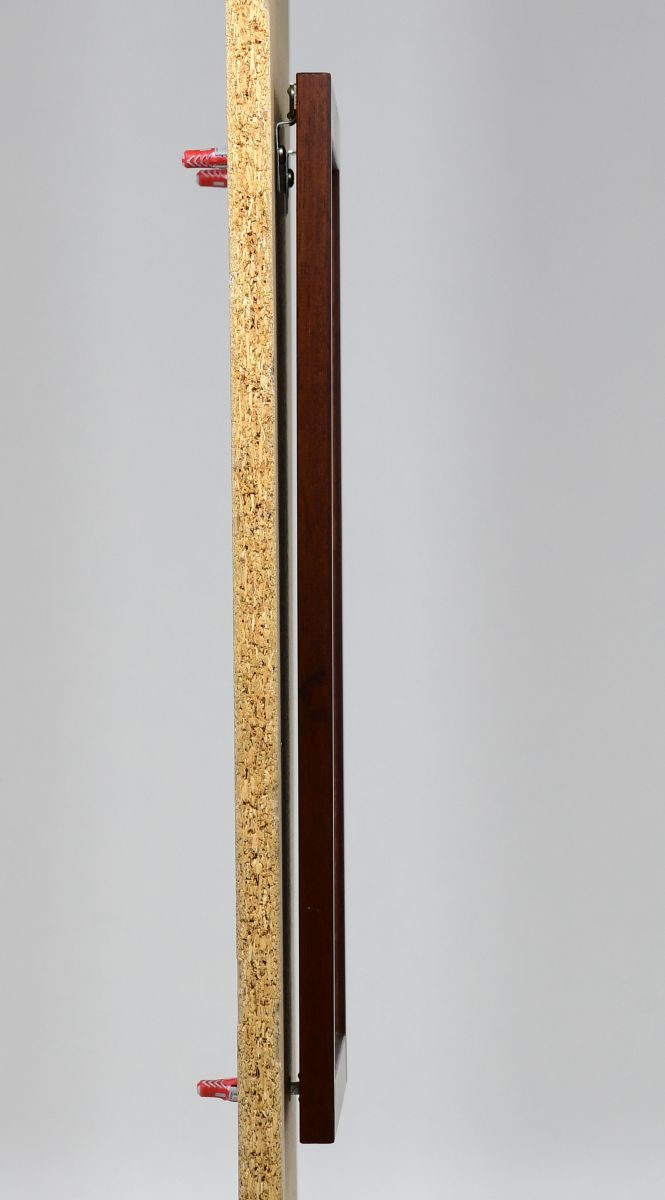 Piezas de repuesto de madera, vista lateral, 1 sistema antirrobo
