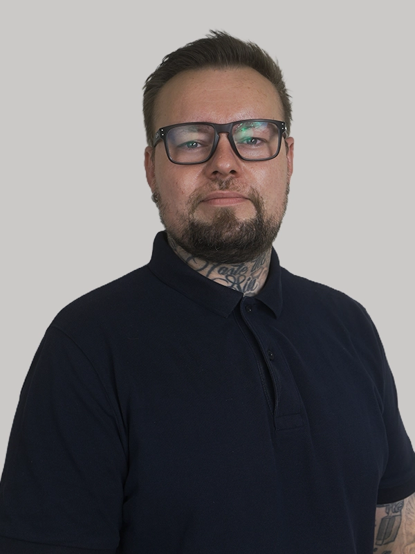 Christian, Dirección de compras
